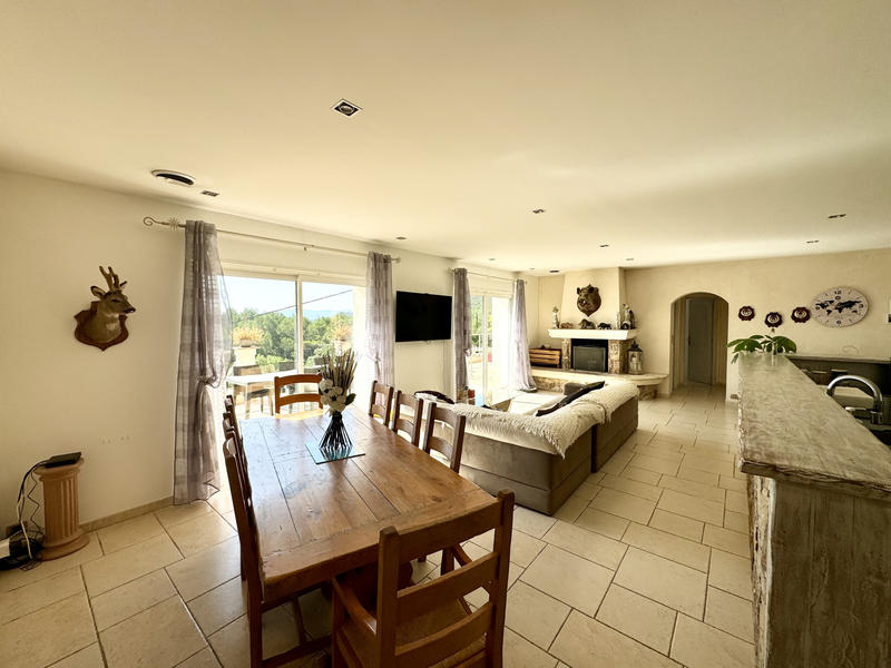 Villa - 200 m² - 7 pièces