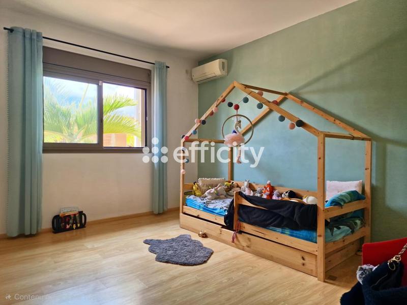 Maison - 163 m² - 5 pièces