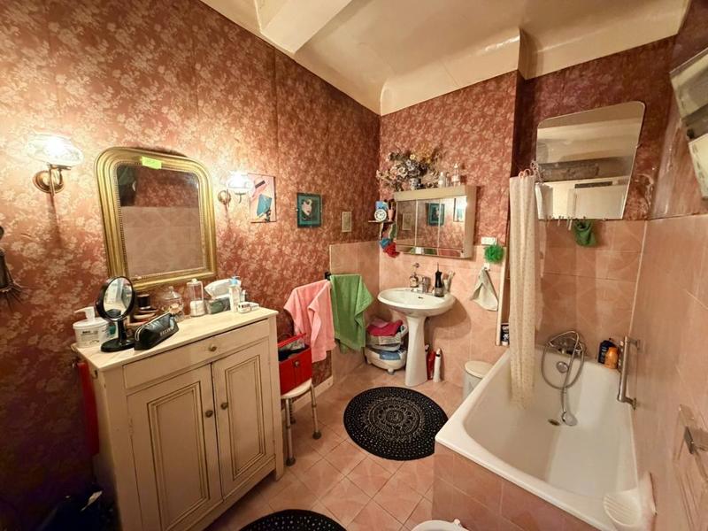 Appartement - 96 m² - 4 pièces