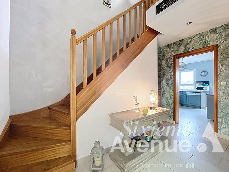 Maison - 143 m² - 6 pièces