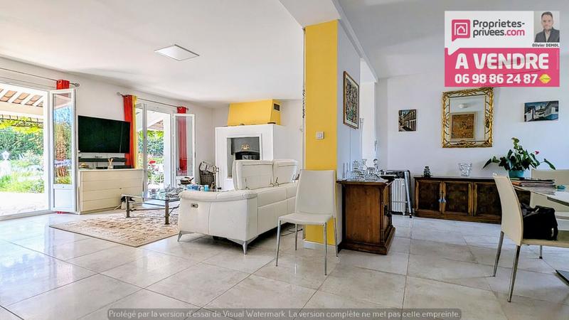 Maison - 213 m² - 6 pièces