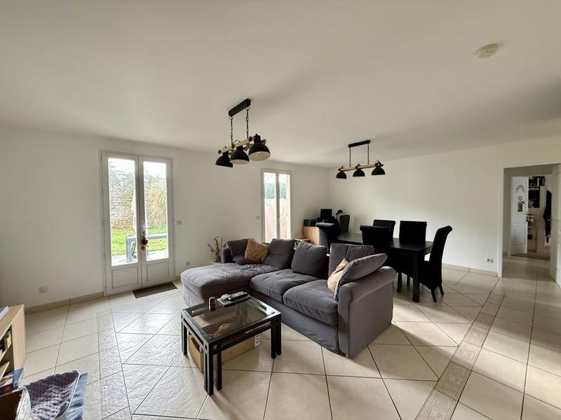 Maison - 93 m² - 5 pièces