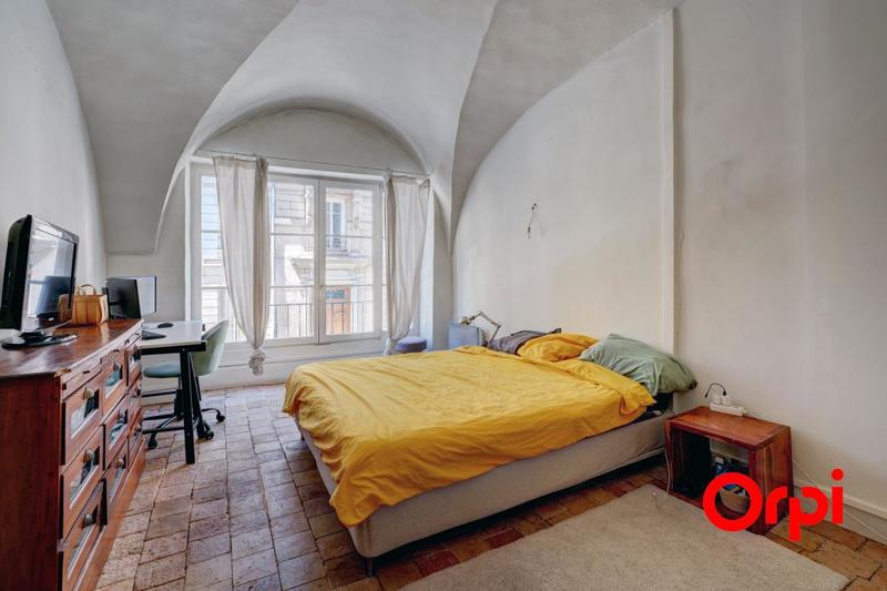 Appartement - 83 m² - 2 pièces