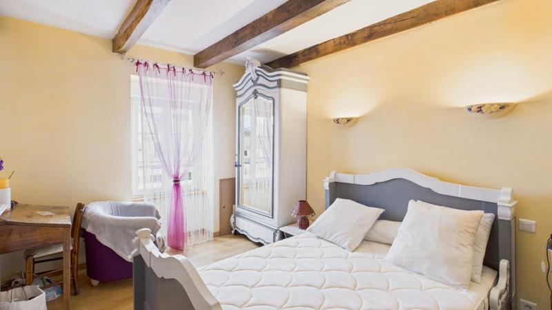 Maison en pierre - 125 m² - 5 pièces