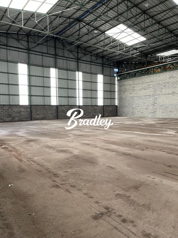 Entrepôt - 3 334 m²