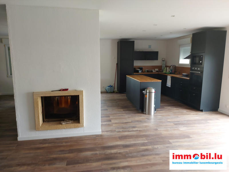 Maison - 255 m² - 7 pièces