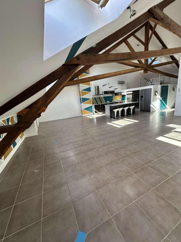 Appartement - 107 m² - 5 pièces