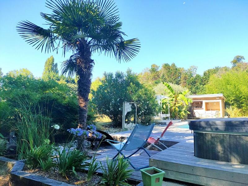 Maison - 206 m² - 7 pièces