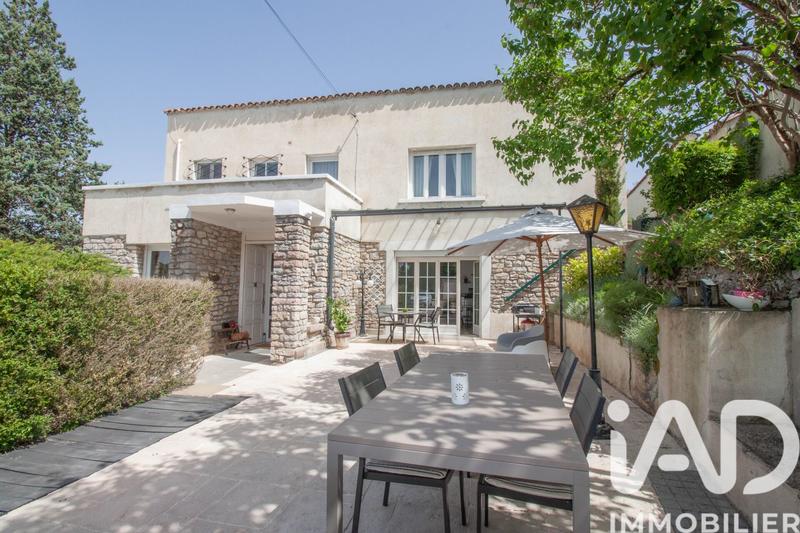 Maison - 270 m² - 7 pièces
