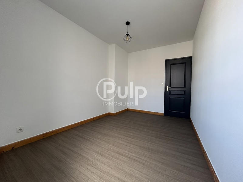 Appartement - 100 m² - 5 pièces