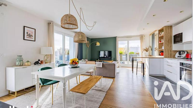 Appartement - 90 m² - 4 pièces