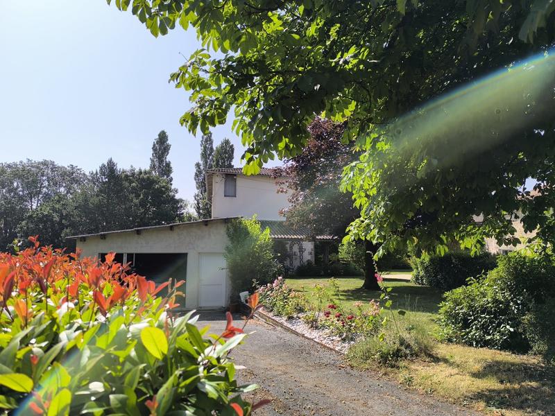 Maison - 186 m² - 5 pièces