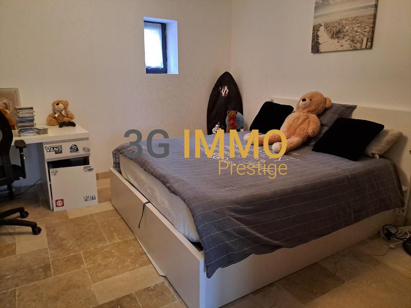 Corps de ferme - 198 m² - 9 pièces