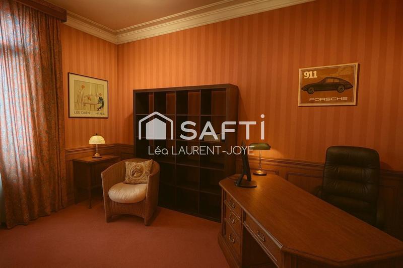 Hôtel particulier - 180 m² - 6 pièces