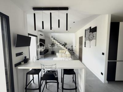 Maison - 70 m² - 3 pièces