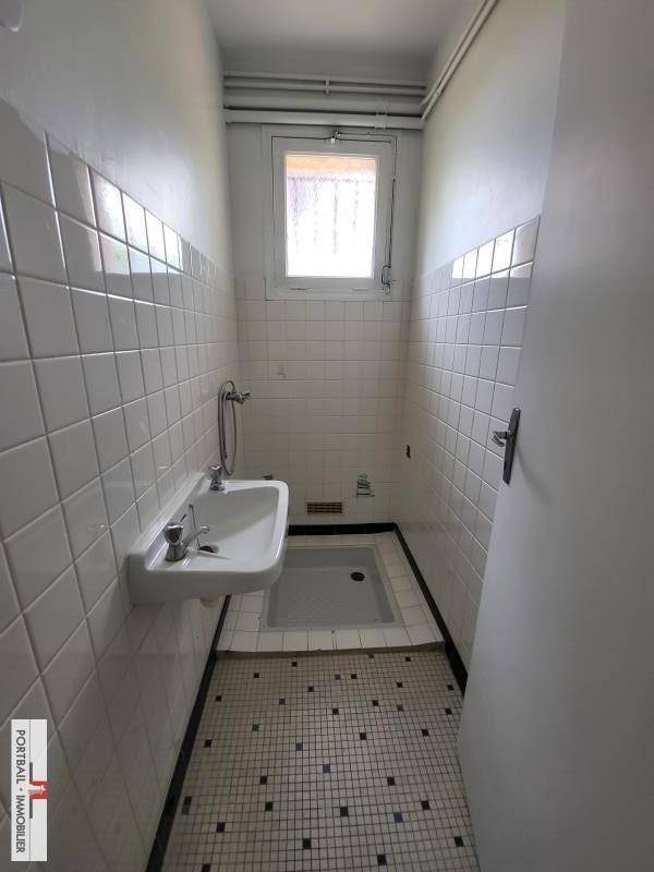 Maison traditionnelle - 189 m² - 7 pièces