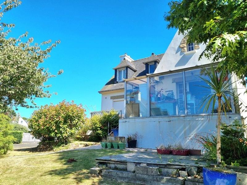 Maison traditionnelle - 100 m² - 6 pièces