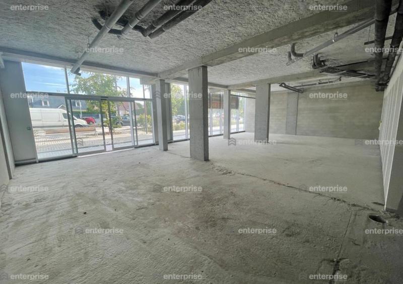 Local commercial - 290 m²