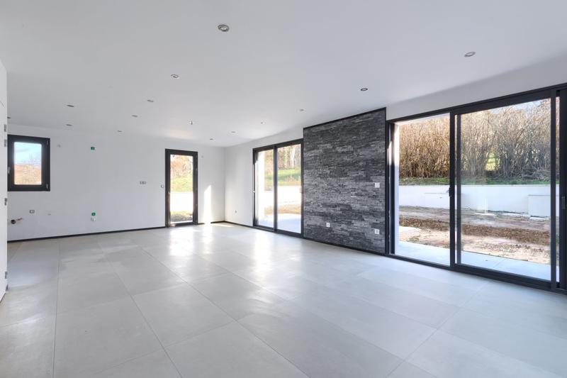 Maison - 121 m² - 5 pièces