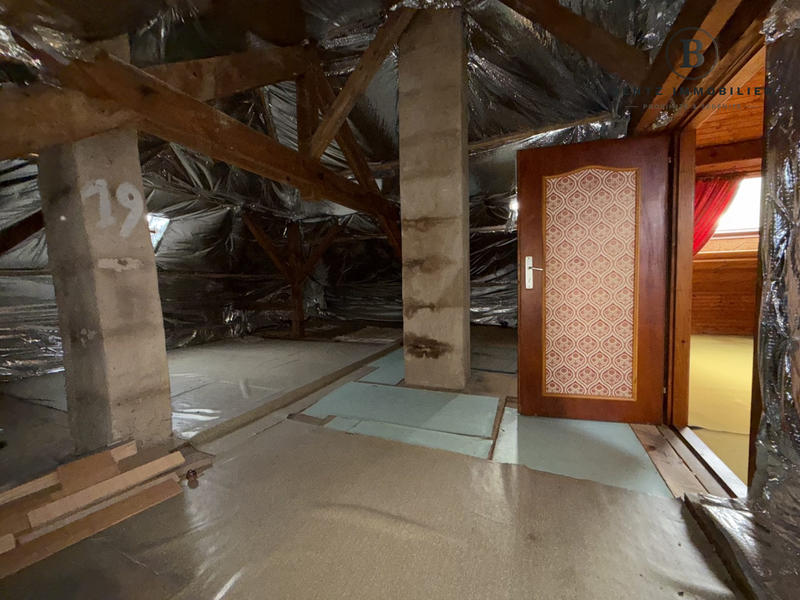 Maison - 98 m² - 6 pièces