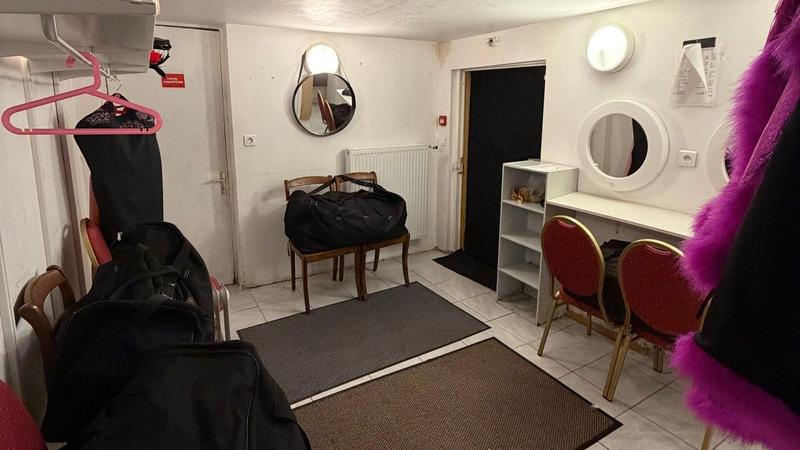 Local commercial - 470 m² - 3 pièces