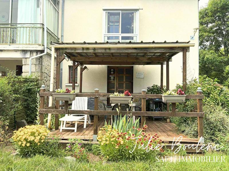 Maison - 176 m² - 6 pièces