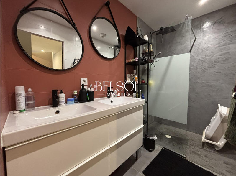 Appartement - 81 m² - 3 pièces