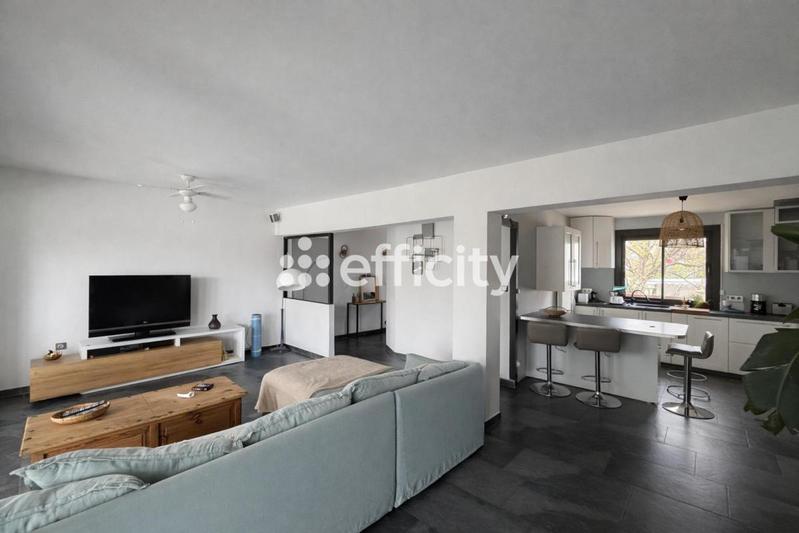 Villa - 175 m² - 6 pièces