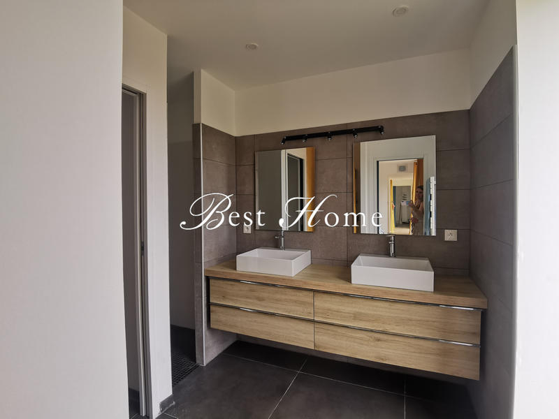 Maison - 156 m² - 5 pièces