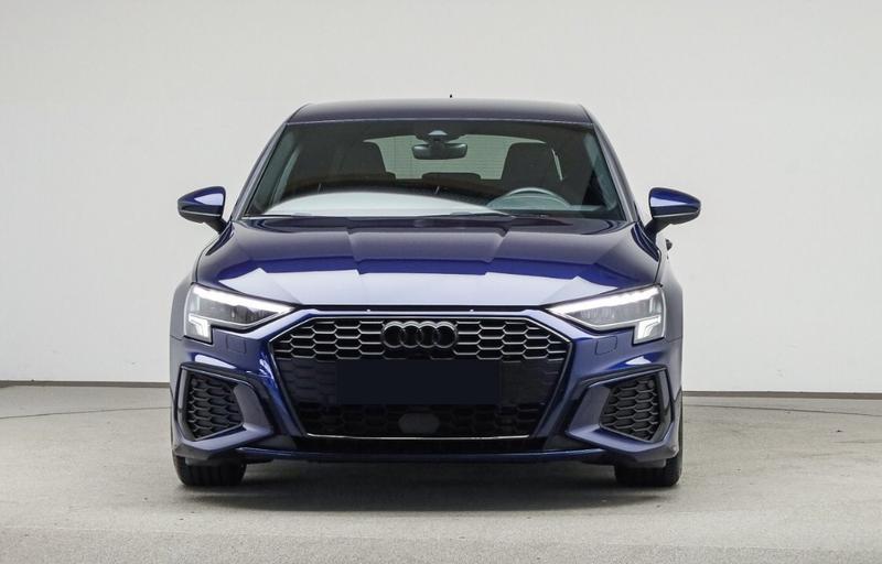 Audi A3 sportback 40 TFSIe 204 s-Line Hybride Rechargeable / Audi Sound System Regulateur de Distnce Apple Carplay Android Auto Jantes 18"