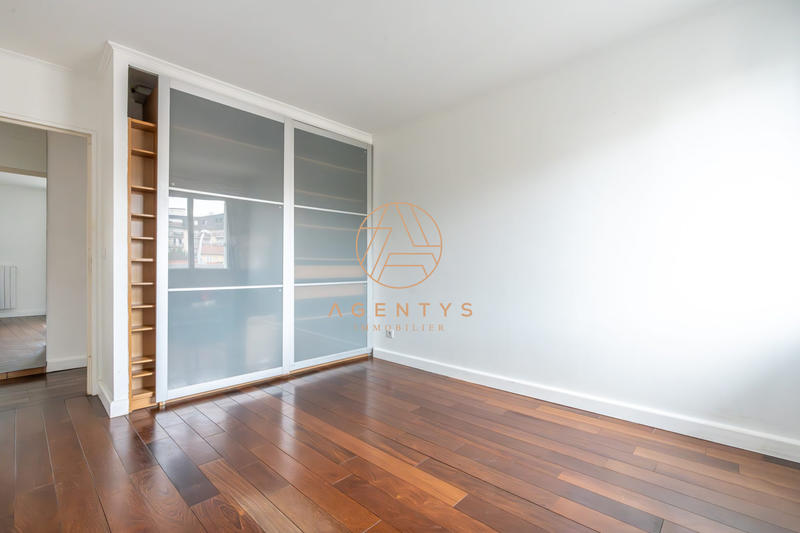 Appartement - 80 m² - 3 pièces