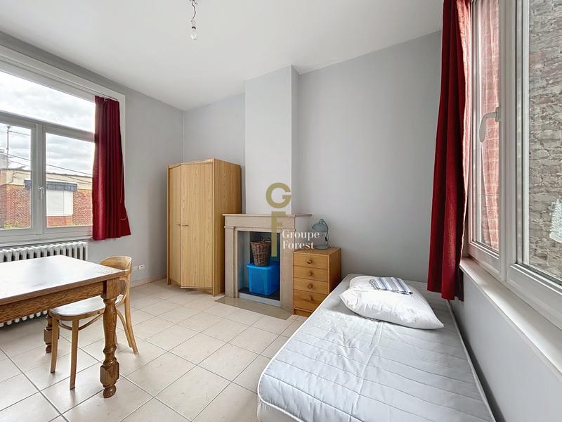 Maison - 226 m² - 6 pièces