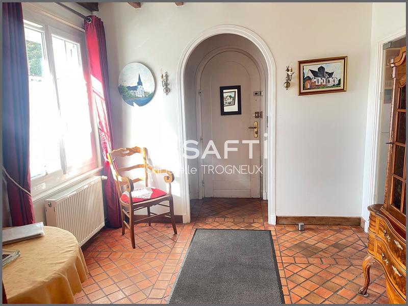 Maison - 200 m² - 7 pièces