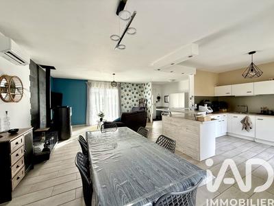 Maison - 135 m² - 6 pièces