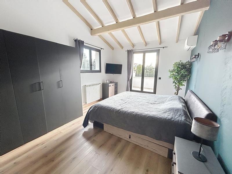 Villa - 210 m² - 6 pièces