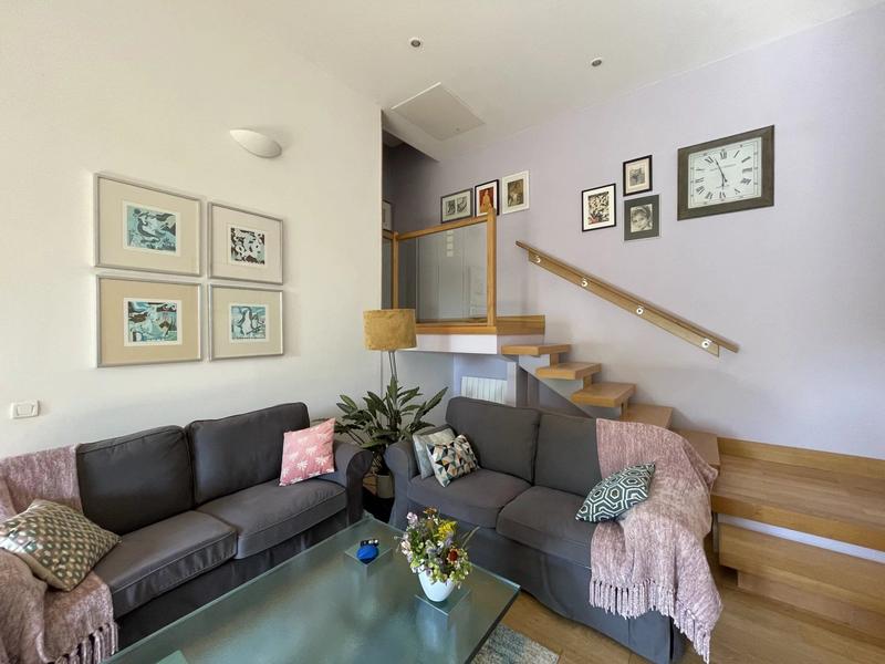 Maison - 201 m² - 9 pièces