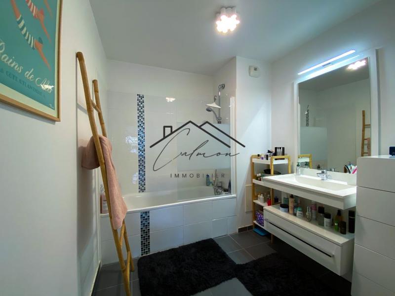 Appartement - 105 m² - 5 pièces