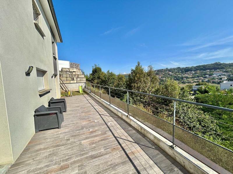 Maison - 153 m² - 6 pièces