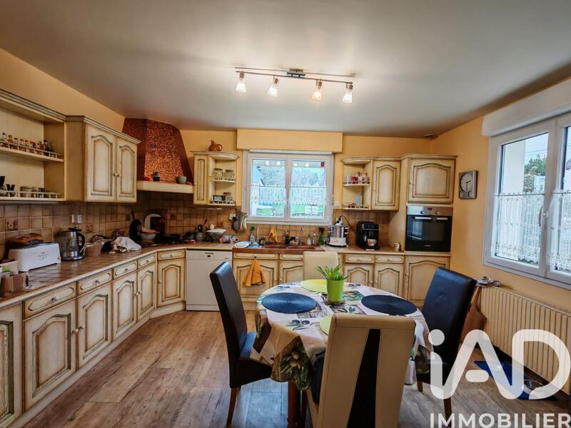 Maison - 152 m² - 8 pièces