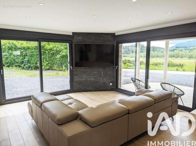 Maison - 114 m² - 4 pièces