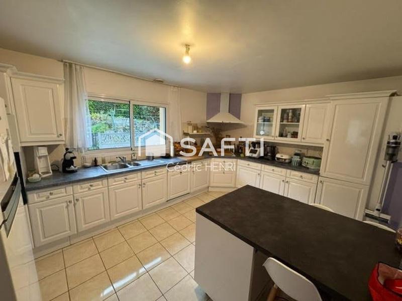 Maison - 147 m² - 7 pièces