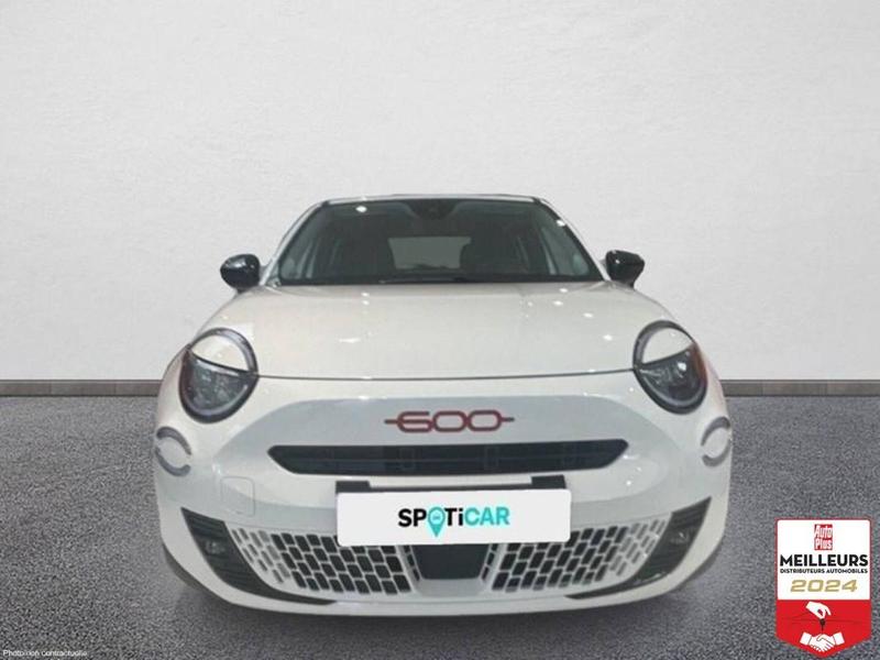 Fiat 600 54 kwh 156 ch red