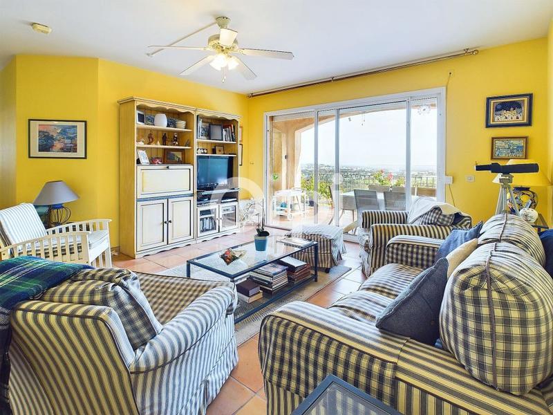 Villa - 191 m² - 6 pièces