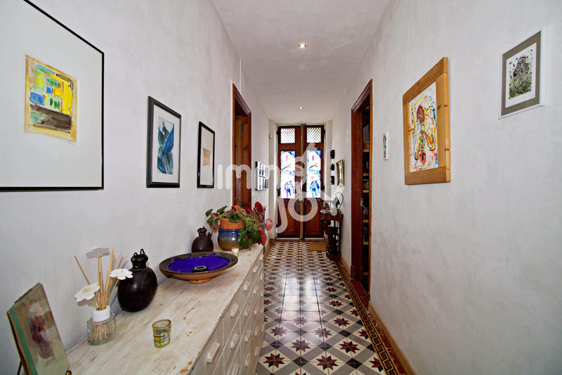 Maison - 305 m² - 11 pièces