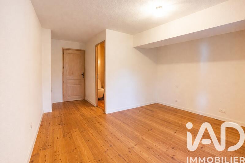 Appartement - 90 m² - 3 pièces