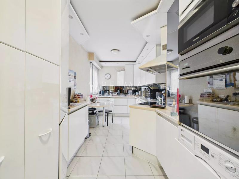 Appartement - 108 m² - 3 pièces