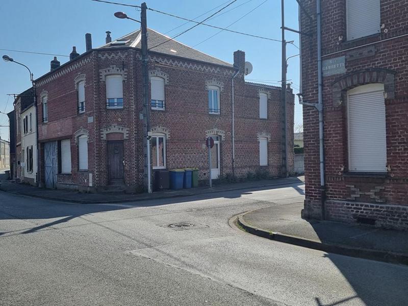 Immeuble - 132 m² - 8 pièces