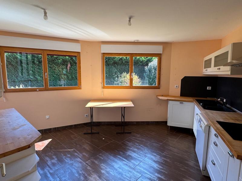 Maison contemporaine - 213 m² - 8 pièces