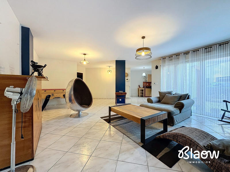 Maison - 99 m² - 3 pièces