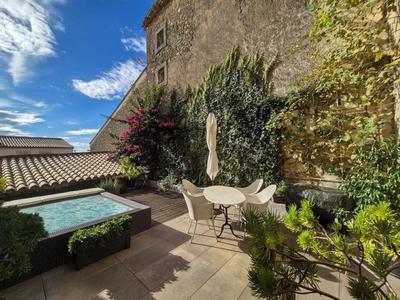 Maison bourgeoise - 200 m² - 7 pièces